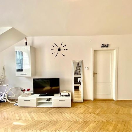 Fantastic Apartment In The City Center Praga Zewnętrze zdjęcie
