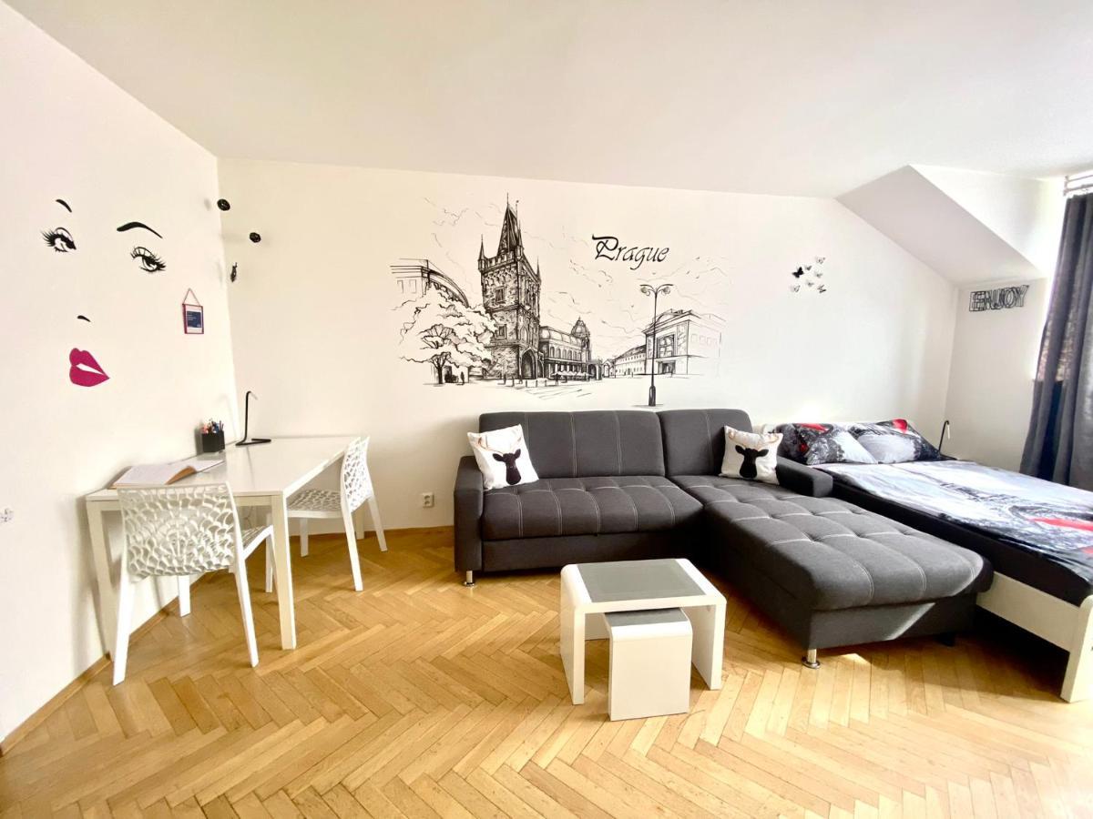 Fantastic Apartment In The City Center Praga Zewnętrze zdjęcie