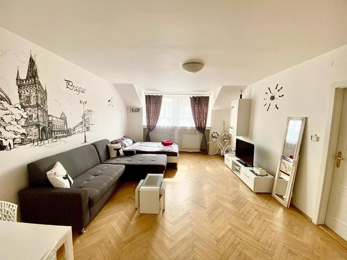 Fantastic Apartment In The City Center Praga Zewnętrze zdjęcie