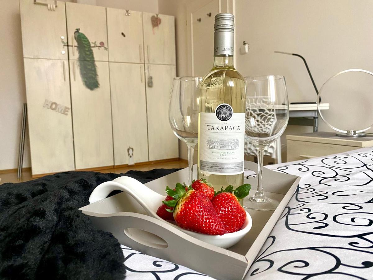 Fantastic Apartment In The City Center Praga Zewnętrze zdjęcie